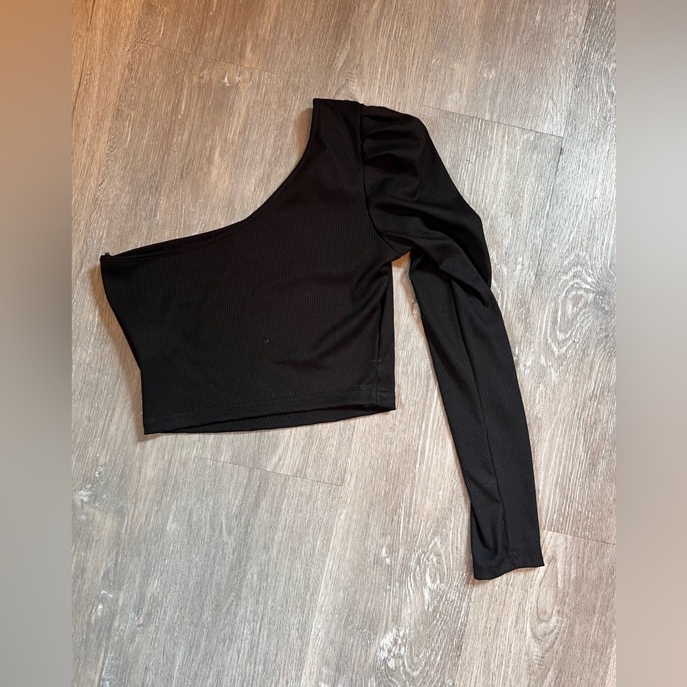 SHEIN Black Ribbed One-Shoulder Top